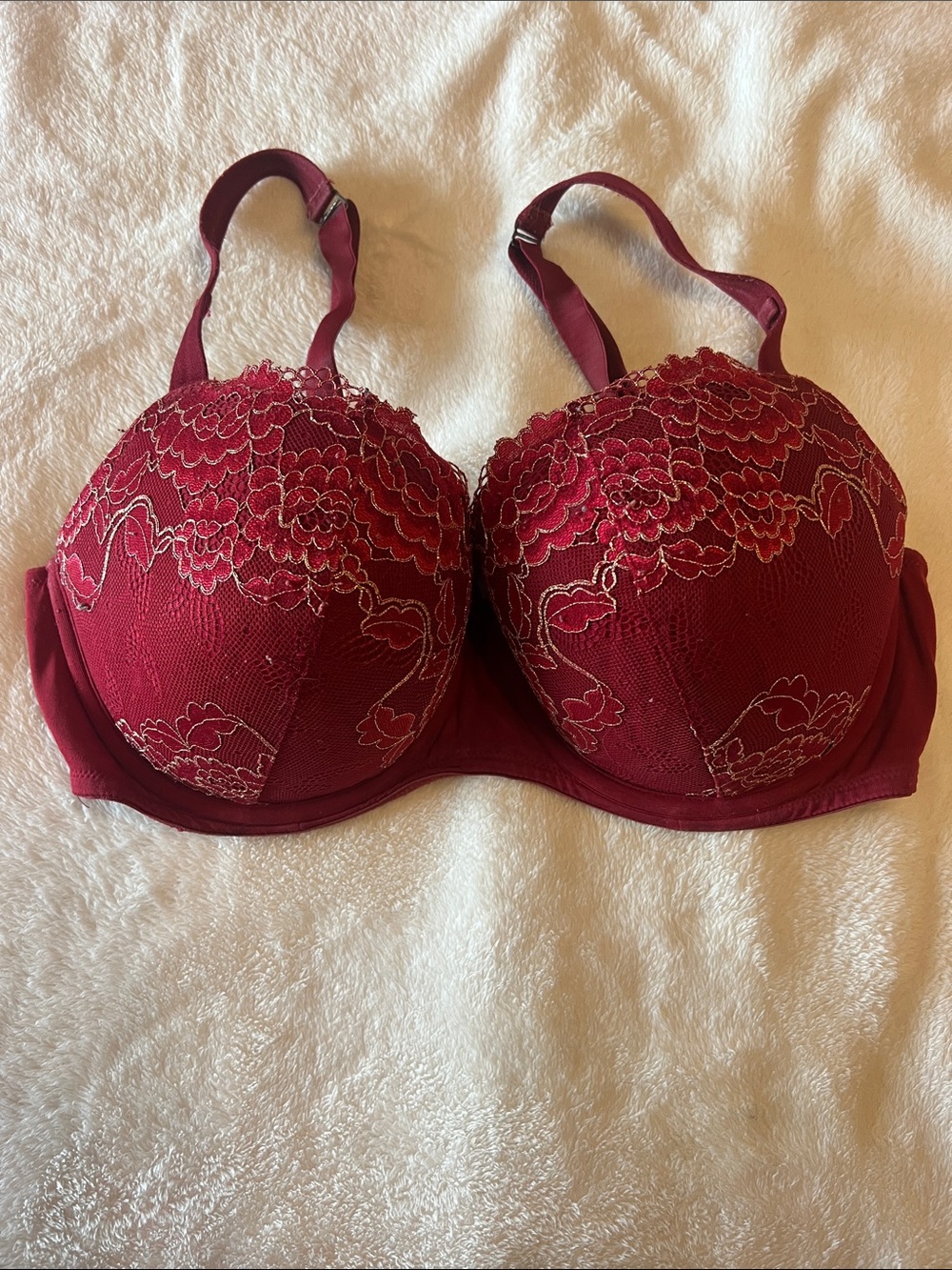 Women's Lace Underwire Bra in Deep Wine